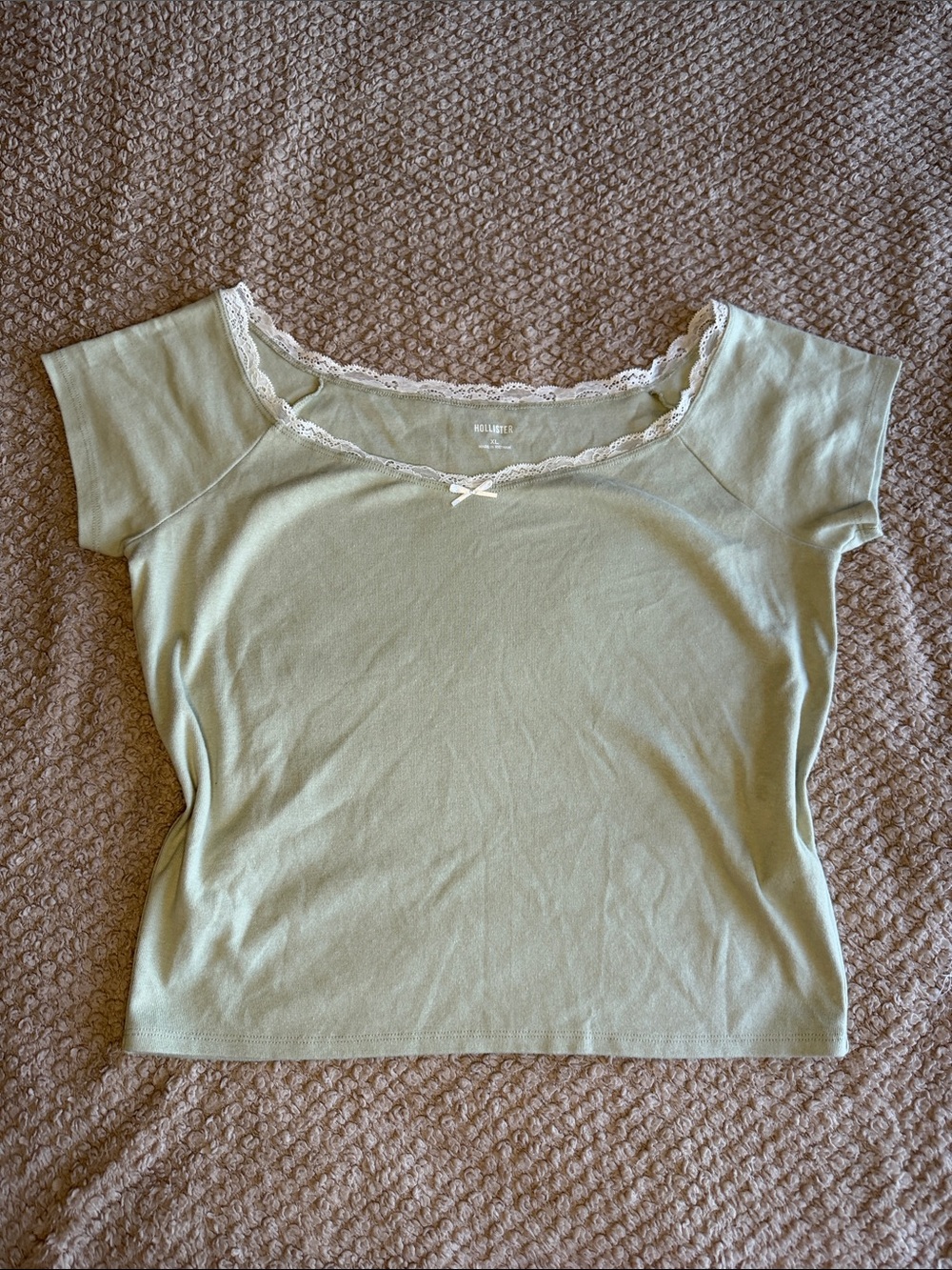 Hollister | Lace-Trim Scoop Neck Top